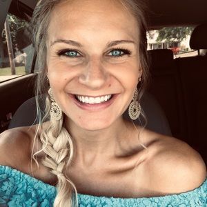 Meet your Posher, Mallory